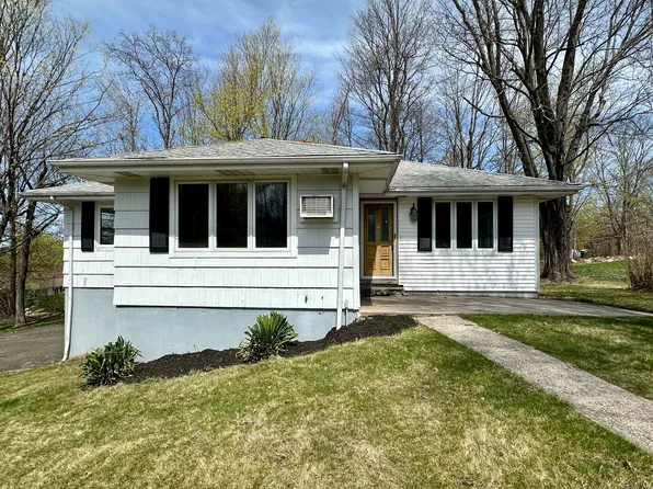 6 Wilson Street, New Fairfield, CT 06812