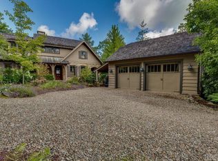 23 Mount Mitchell Ct, Cashiers, NC 28717