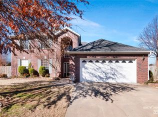 403 E Steele Dr, Bentonville, AR 72712