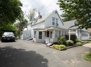 466 12th St, Schenectady, NY 12306