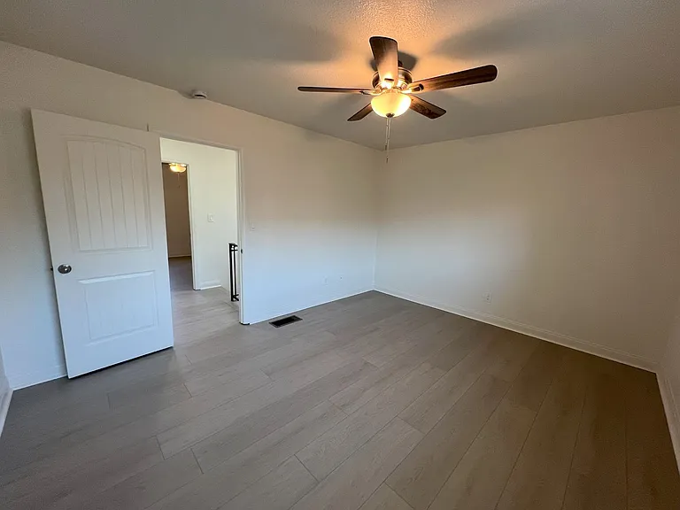 431 Van Houten Ave — Photo 14