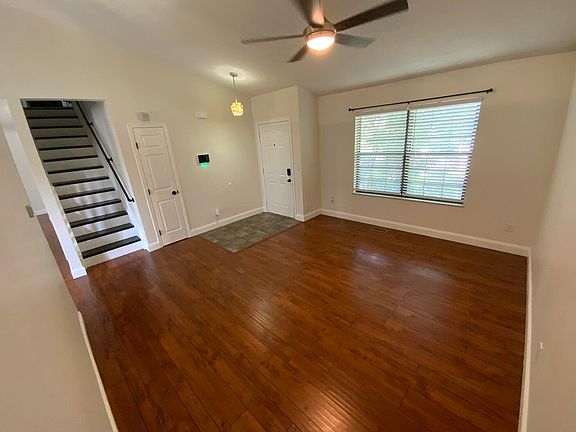 5th image of 4697 Parkwick Dr