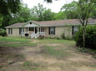 1112 Country Living Rd, Baker, FL 32531