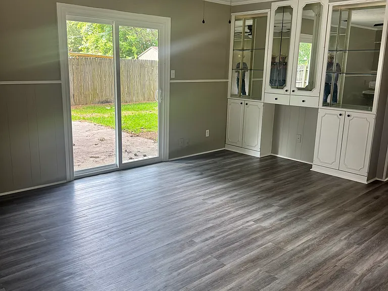 116 Medina Dr — Photo 4