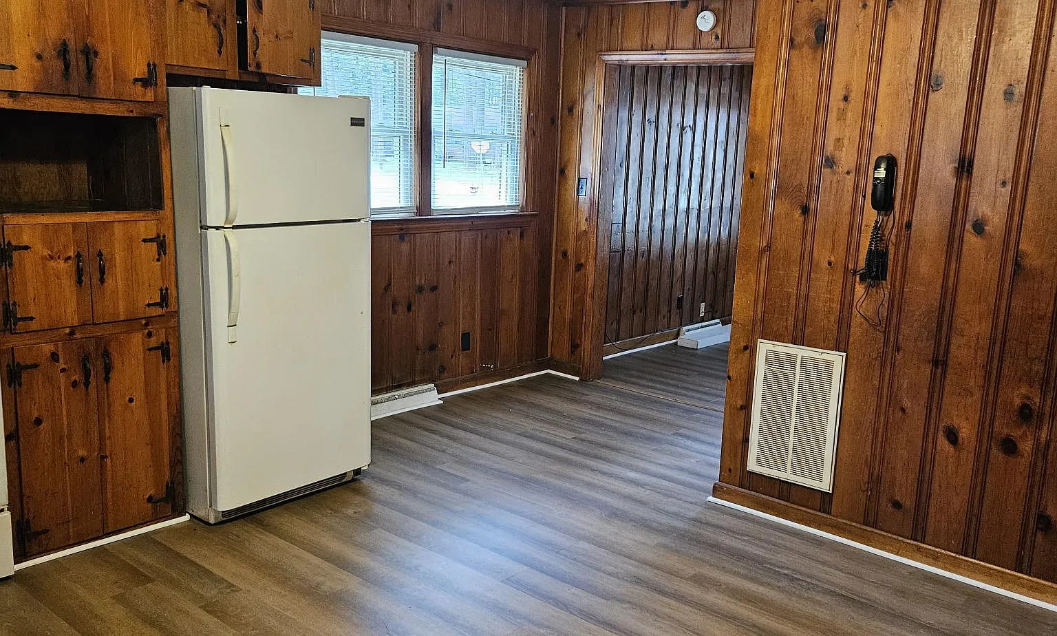 3 bed, 1.5 bath, 1473 sqft, $1,200 — Photo 2