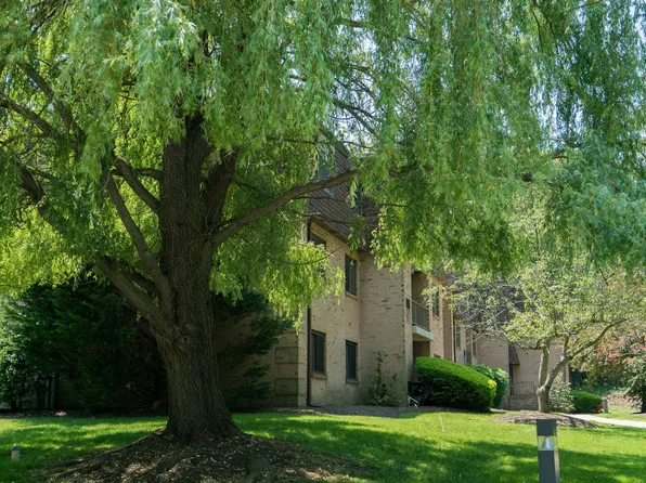 La Maison Apartments
