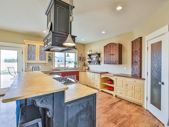 5th image of 7327 W Century Dr