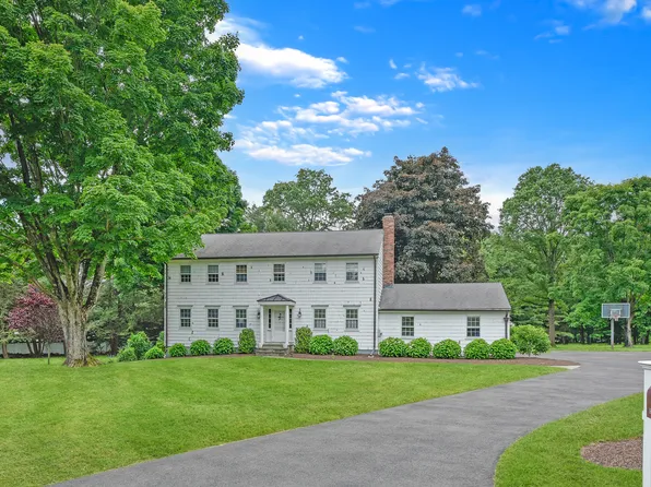 120 High Point Lane, Fairfield, CT 06824
