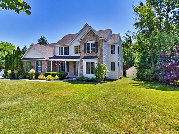 2nd image of 7 Moreland Dr