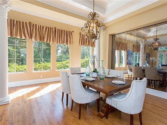 5th image of 1571 Harris Cir
