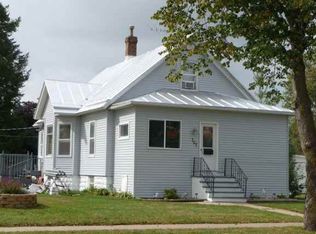 707 S Main St, Cuba City, WI 53807