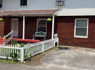 41 Flat Top Camp Rd, Wharton, WV 25208