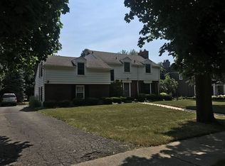 148 N Glengarry Rd, Bloomfield Hills, MI 48301