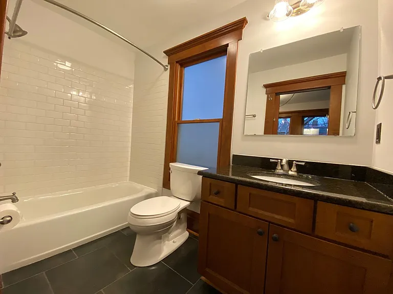 1023 Neil Ave — Photo 12