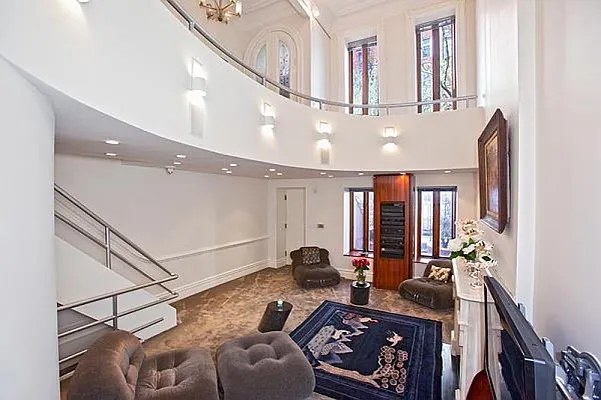 Sold by Leslie J. Garfield | media 4