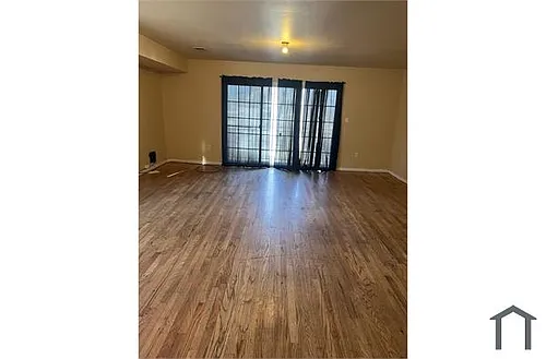 213 Fabyan Pl #1 Photo 1