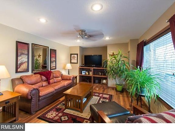 3rd image of 5415 151st Ave NW