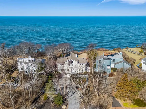 1920 The Strand, East Marion, NY 11939