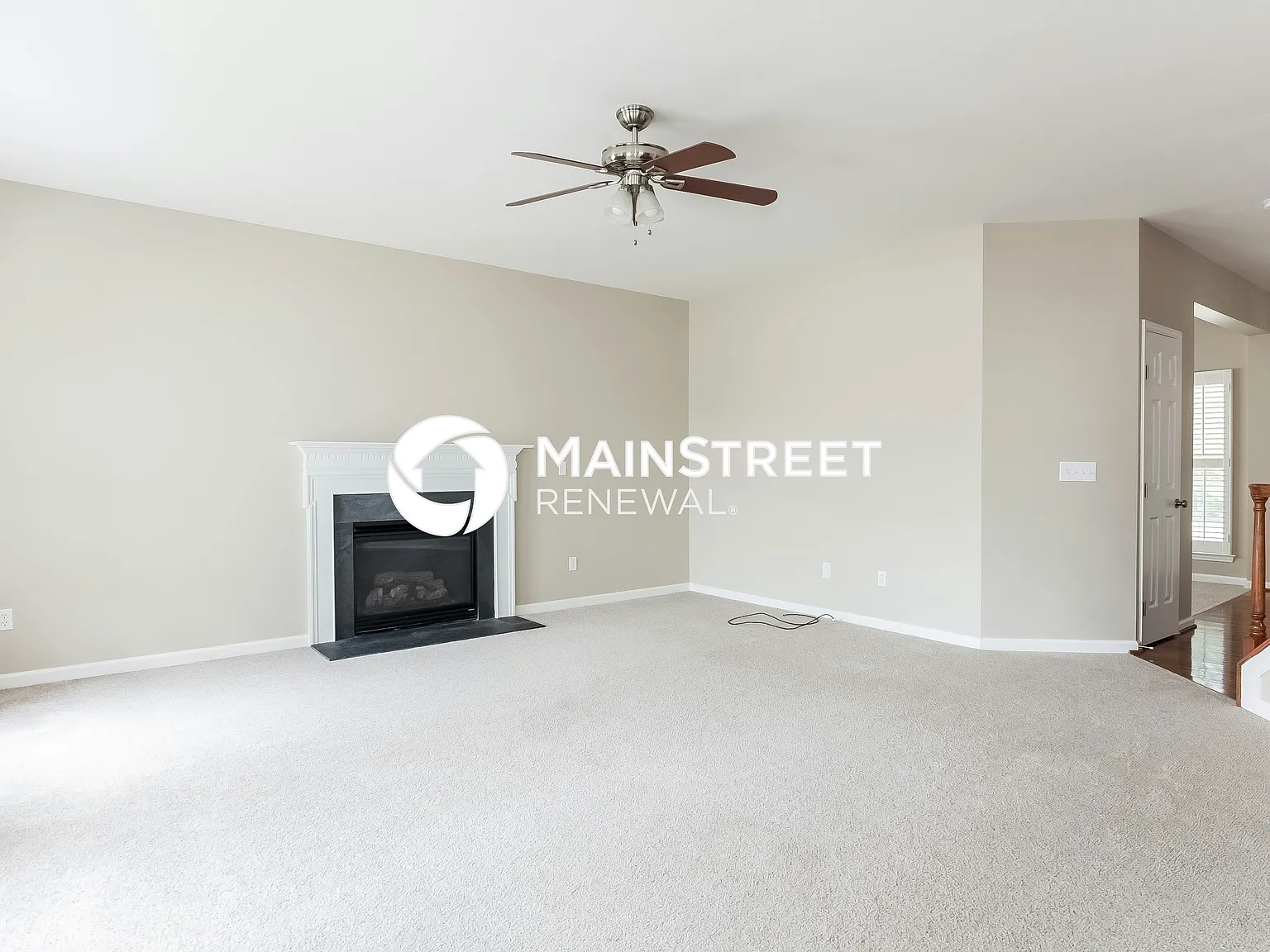 2582 Laurelview Dr Nw — Photo 2