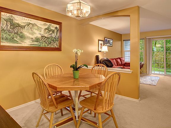 5th image of 18505 SE Newport Way Unit B309