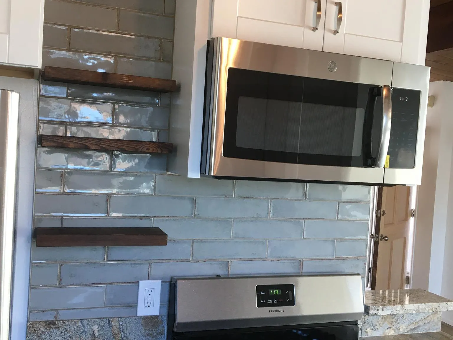 2 bed, 750 sqft, $3,800 — Photo 2