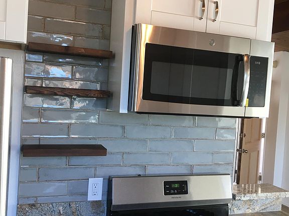 2nd image of 455 D Ave