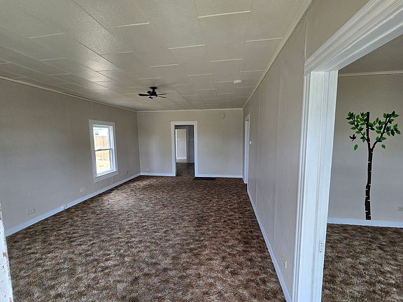 2nd image of 2735 12th St