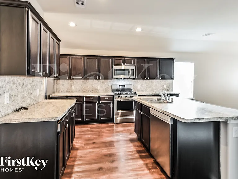 14005 Lake Crescent Dr — Photo 7