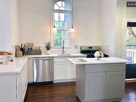 5th image of 94 Tyrconnell Ave #1A