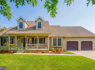 18 Clover Ridge Dr, Mickleton, NJ 08056