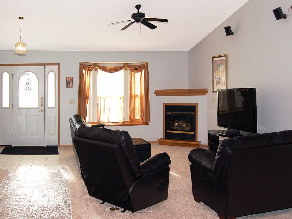 Great Room- New Carpeting