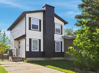 62 NE Deer Ridge Way SE, Calgary, AB T2J5Y6
