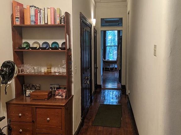 5th image of 2643 Bellevue Ave #1