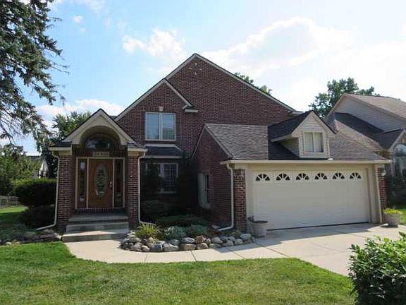 2nd image of 34495 Northland Dr