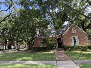 2801 Albans Rd, Houston, TX 77005