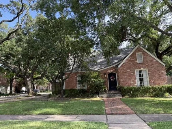 2801 Albans Rd, Houston, TX 77005