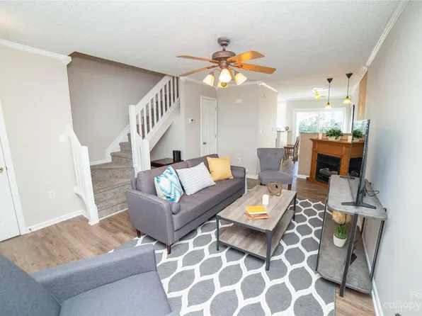 12619 Bluestem Ln, Charlotte, NC 28277