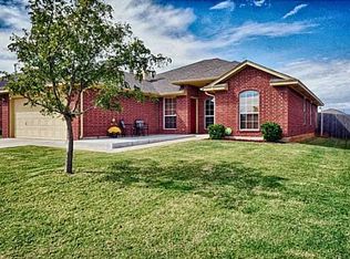 8213 Rambling Rd, Oklahoma City, OK 73132