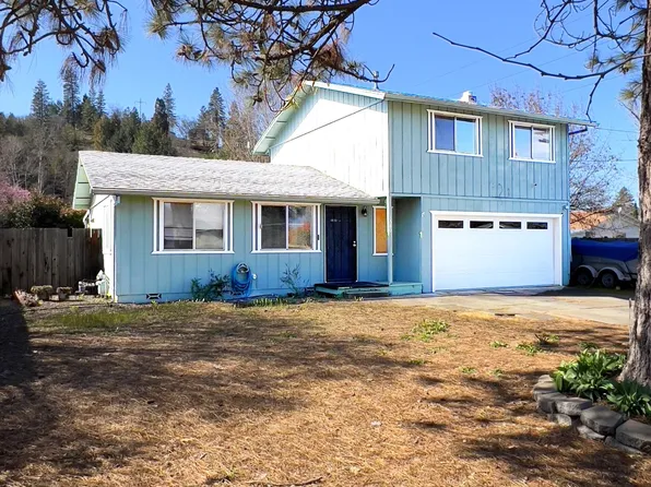 1580 Drury Ln, Grants Pass, OR 97527