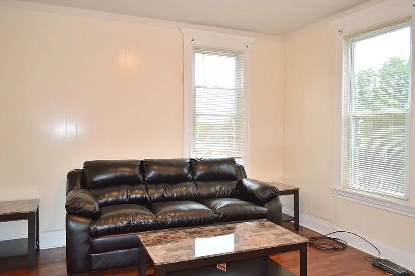 1 bed, $1,425 — Photo 2