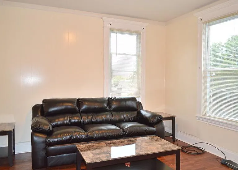 1316 E Genesee St #4 — Photo 2