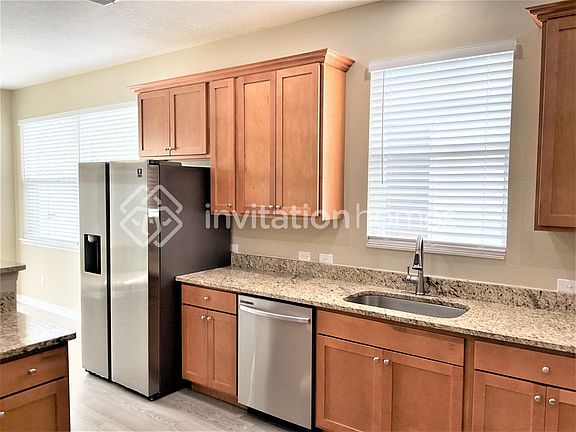 5th image of 110 Brassington Dr