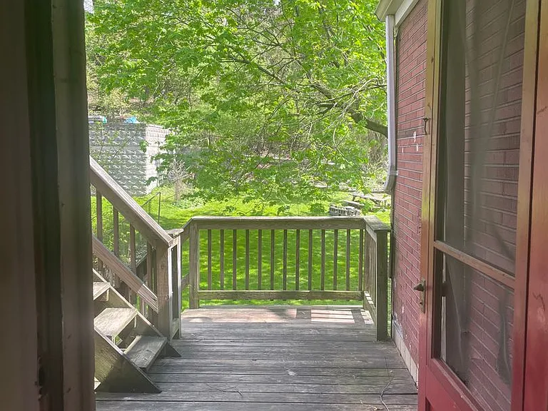 642 Forest Ave — Photo 16