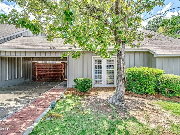 114 River Pl, Jackson, MS 39211