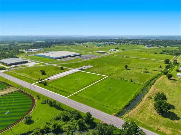 1047 W Allen Rd, Tahlequah, OK 74464
