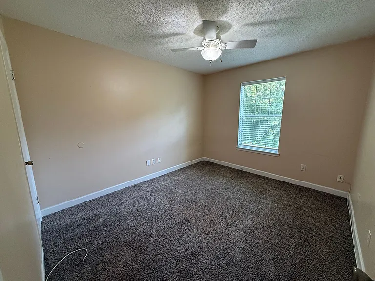 9221 Beatrice Dr — Photo 11