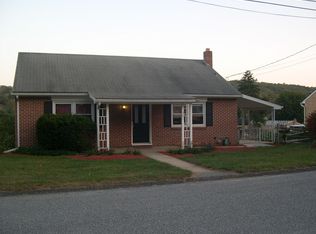 301 Pine St, Glen Rock, PA 17327