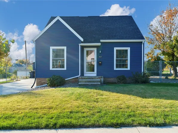 1025 O Ave NW, Cedar Rapids, IA 52405