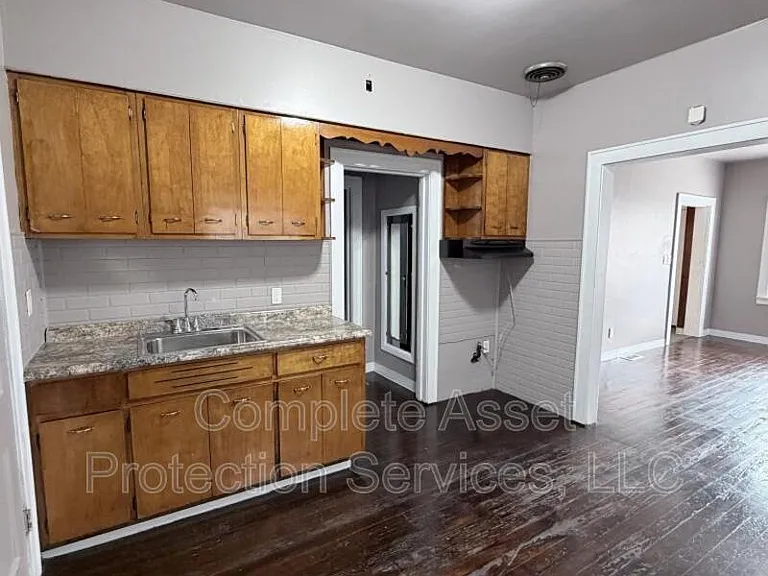 3716 Delaware St — Photo 9