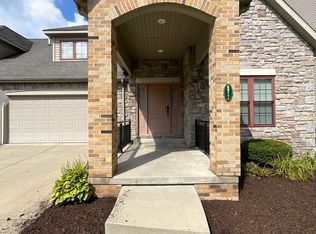 54694 Burdette Rd, South Bend, IN 46637
